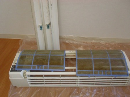 エアコンクリーニング　洗浄前